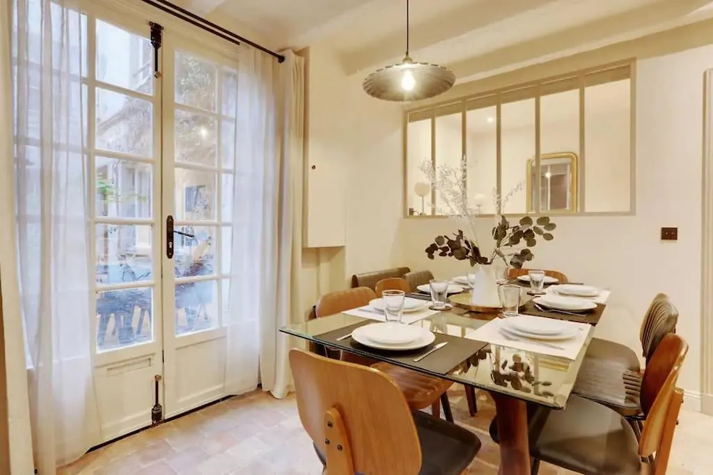 J Wonderful Flat In Le Marais Apartment Paris France